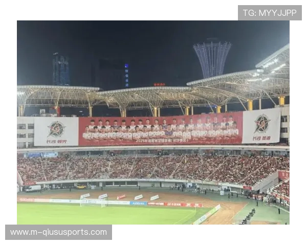 湘超联赛成地方足球标杆，球队为保级奋战